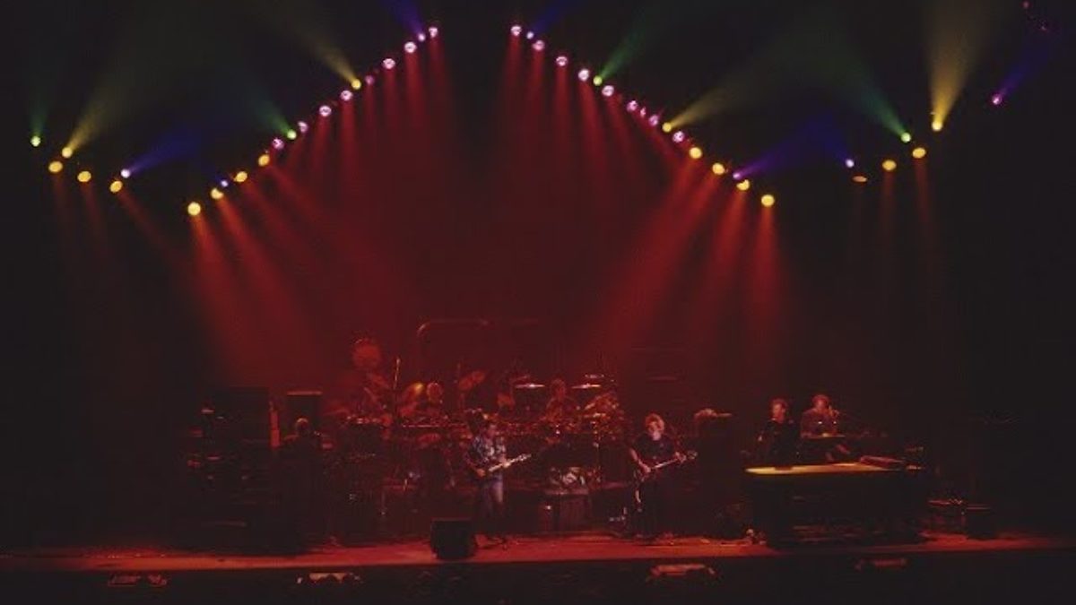 Grateful Dead (2 cam) 10-27-1990 Zenith, Paris, France (Set 1 Complete)