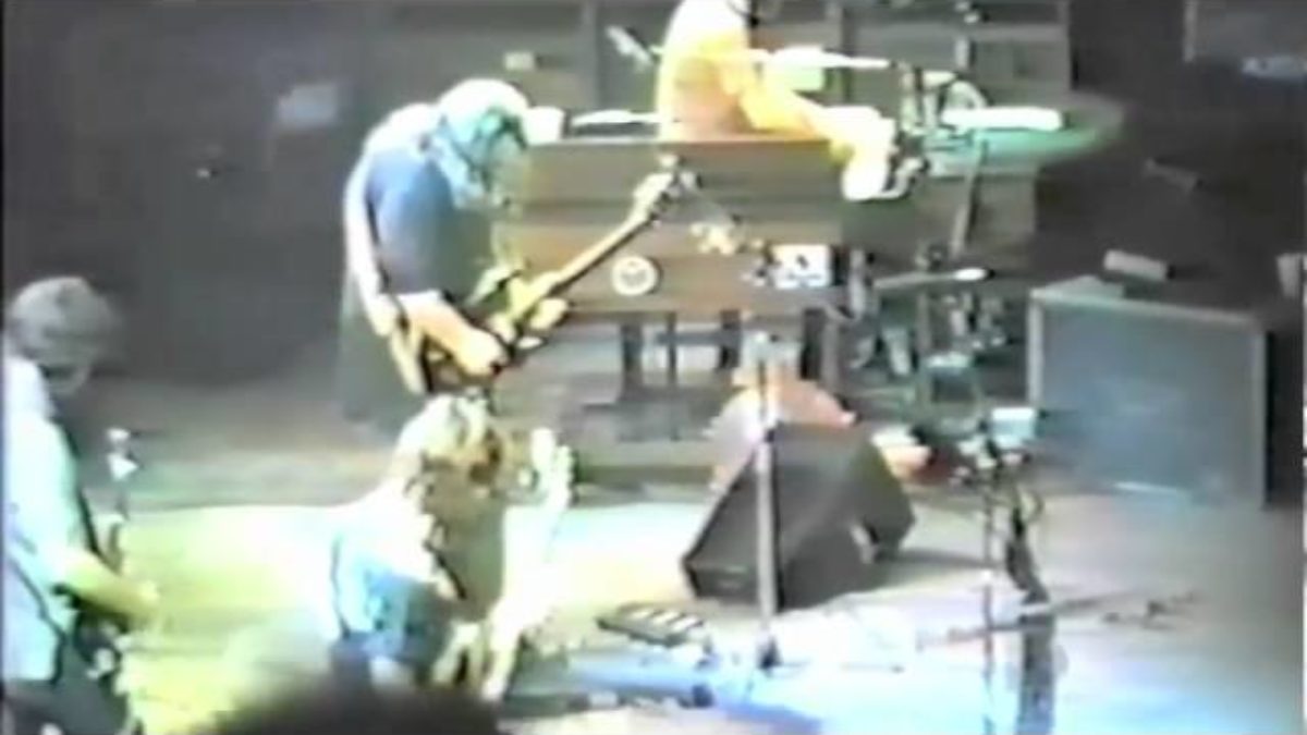 Grateful Dead - Cumberland Blues - 10/12/84 Set 1: 6/7