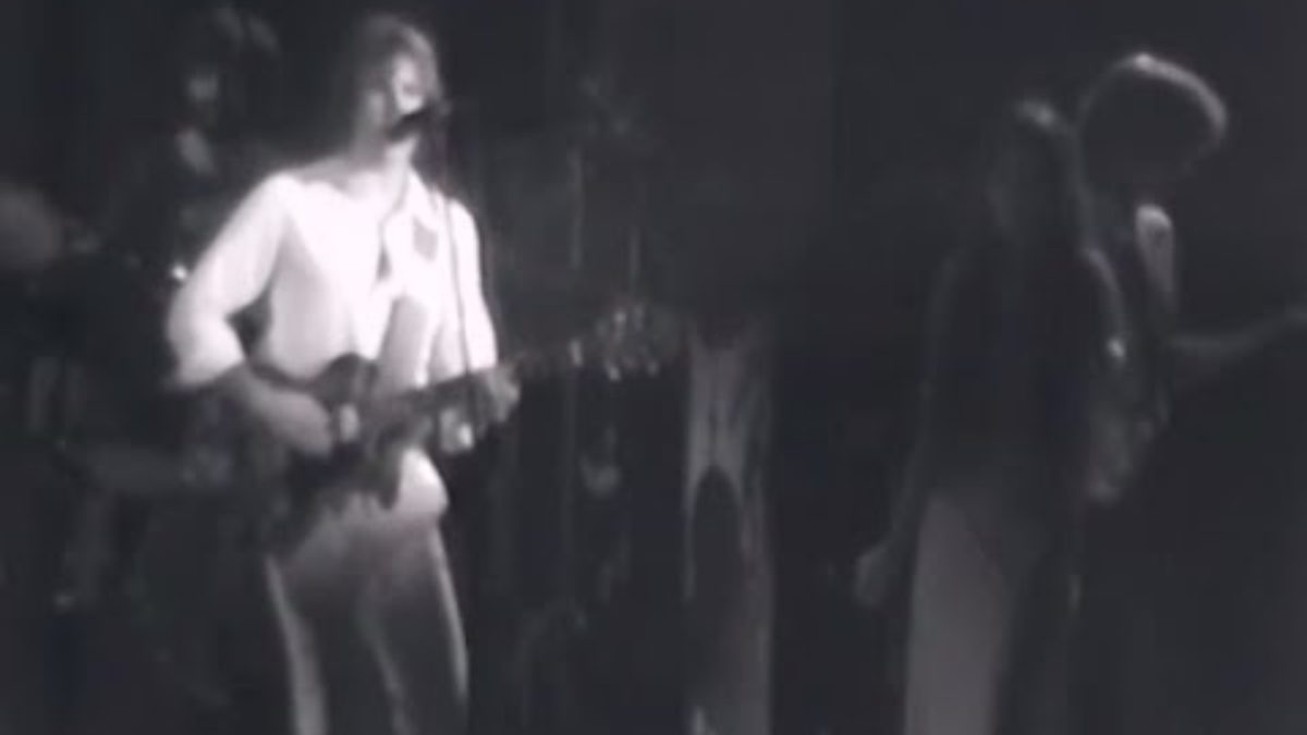 Grateful Dead - Dire Wolf - 12/30/77 - Winterland (OFFICIAL)