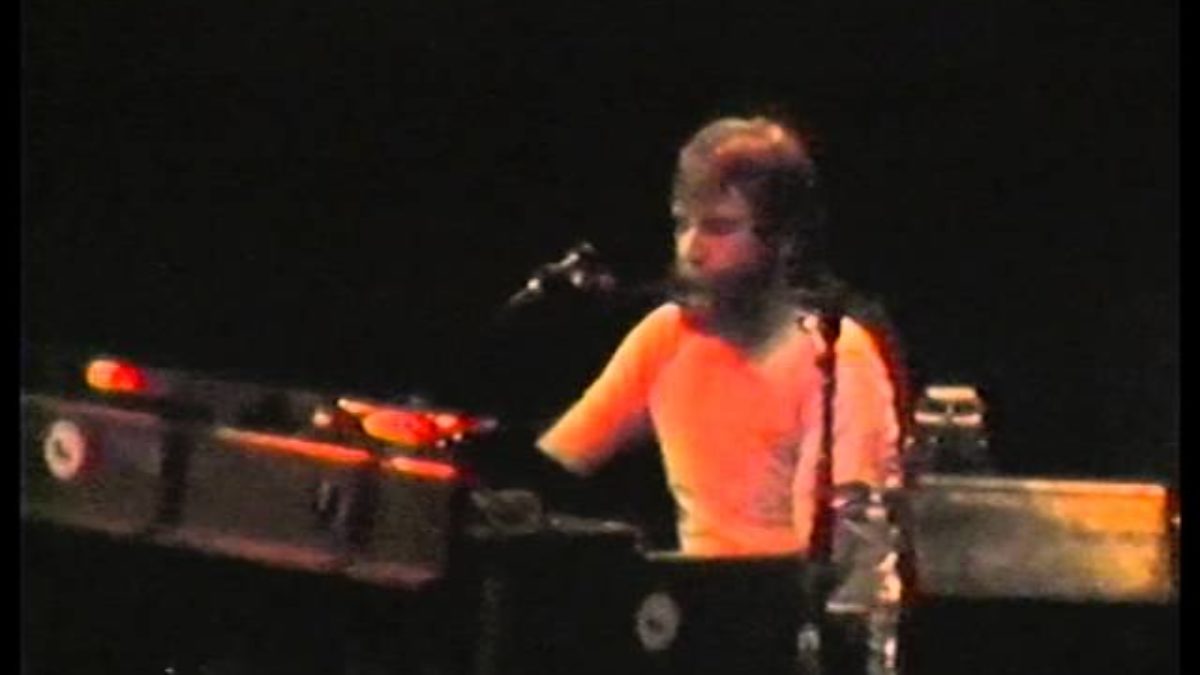 Grateful Dead Madison Square Garden 09/18/88 Set1