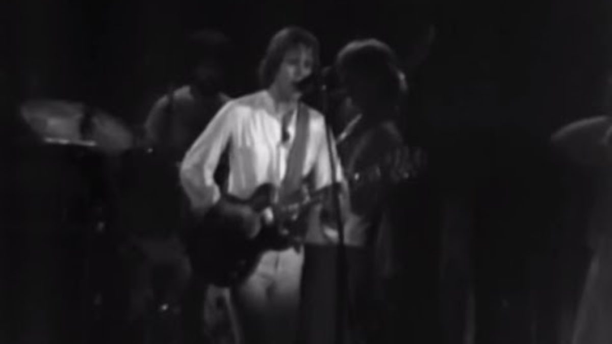 Grateful Dead - Set 1 - 12/31/77 - Winterland (OFFICIAL)