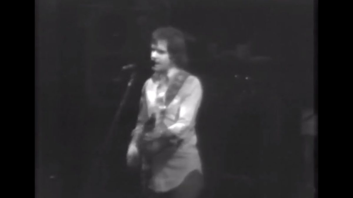 Grateful Dead - Sugar Magnolia - 12/27/79 - Oakland Auditorium (OFFICIAL)