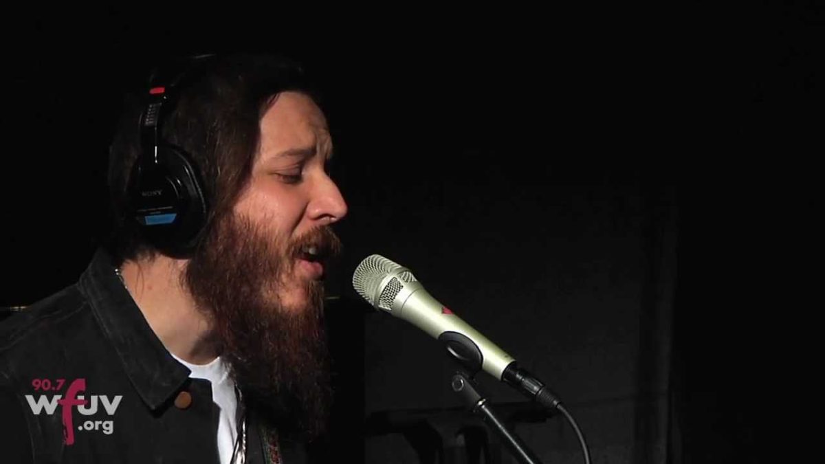 Hacienda - "Don't Turn Out The Light" (Live at WFUV)