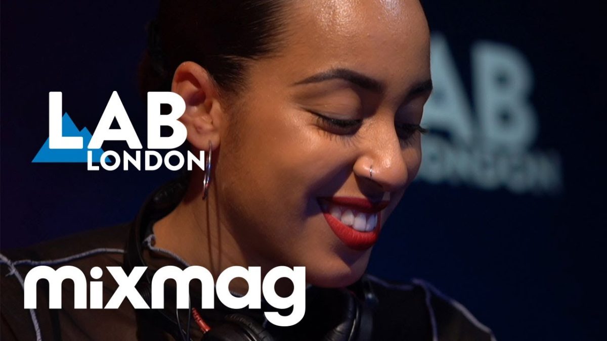 HELÉNA STAR house set in the Lab LDN [Lockdown Special]