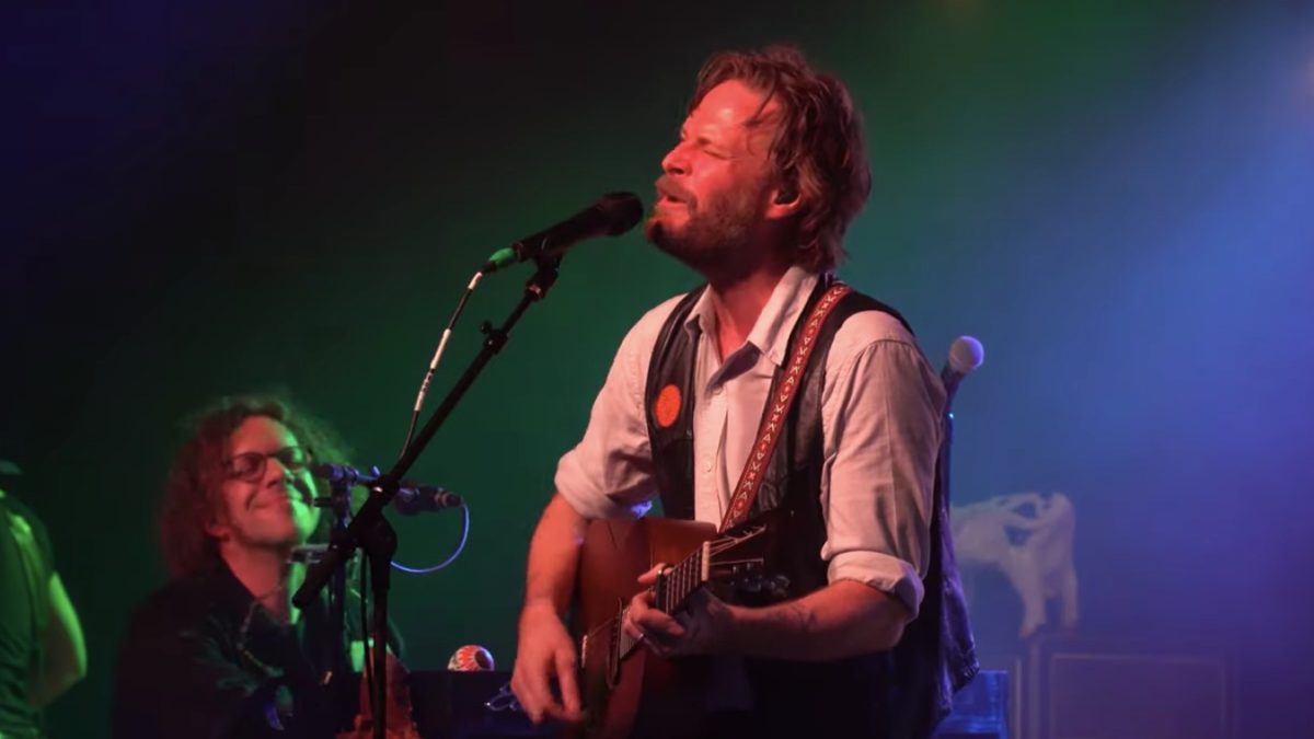 Hiss Golden Messenger Performs ‘My Wing’ Live At Cat's Cradle