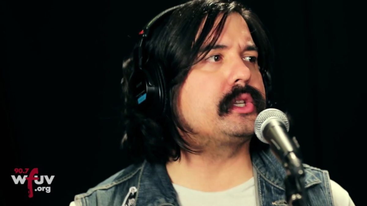 Honus Honus - "Curious Magic/Will You" (Live at WFUV)