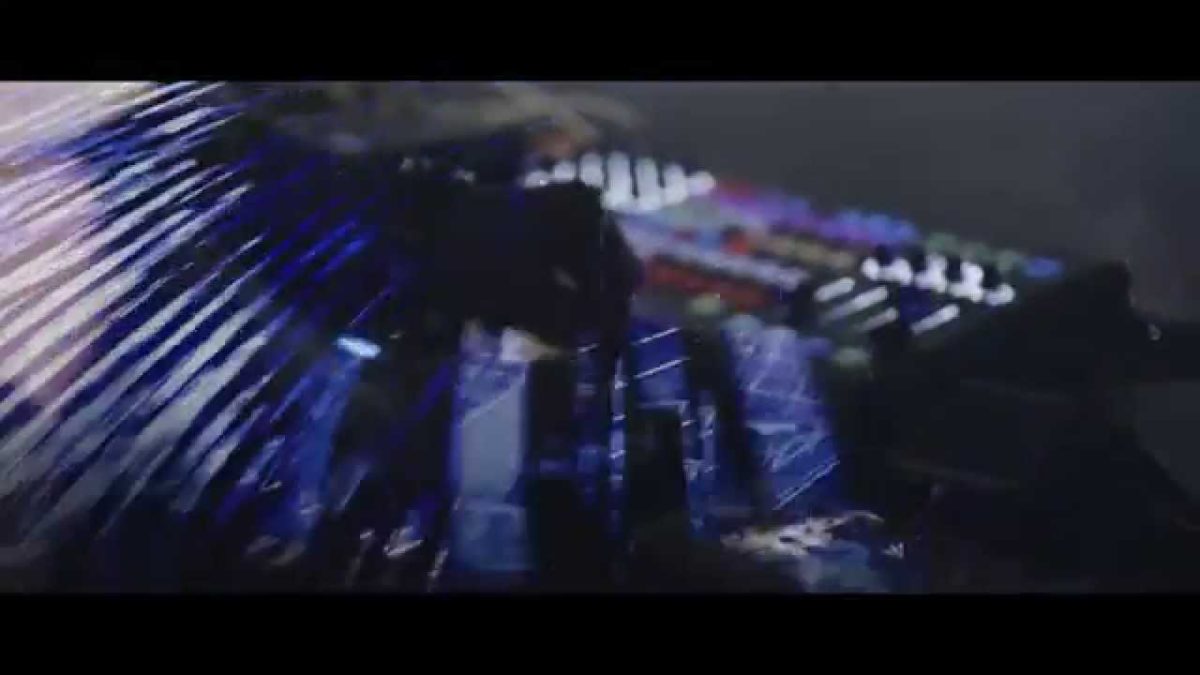 Hudson Mohawke In Session performs Shadows