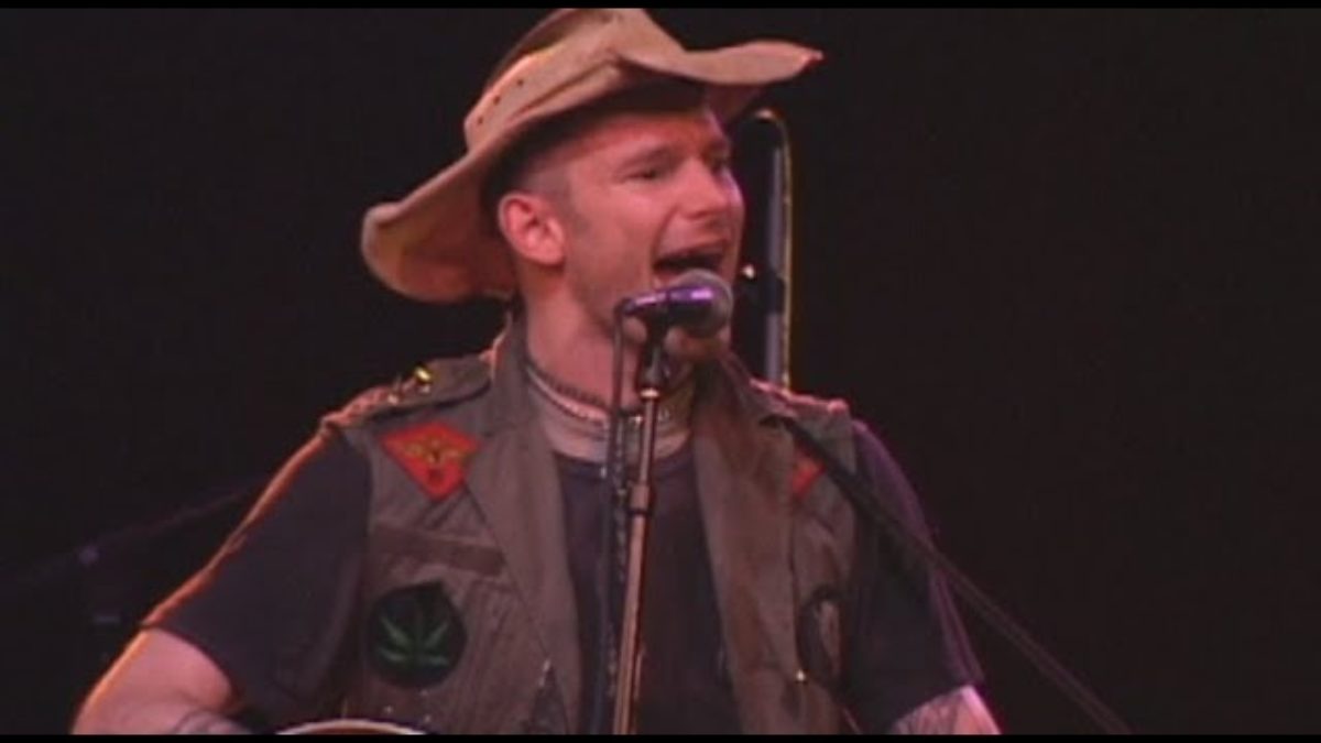 Hank Williams III: "I'll Never Get Out of This World Alive" 8/21/05 Asheville, NC