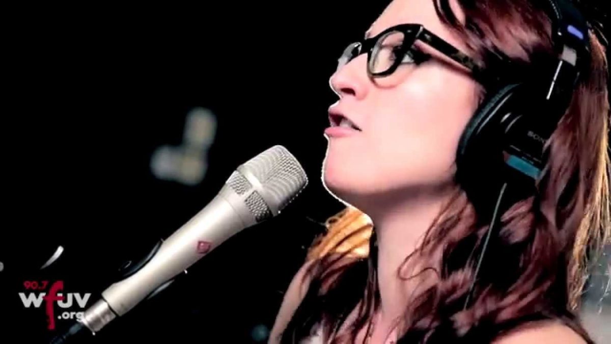 Ingrid Michaelson - "Afterlife" (Live at WFUV)