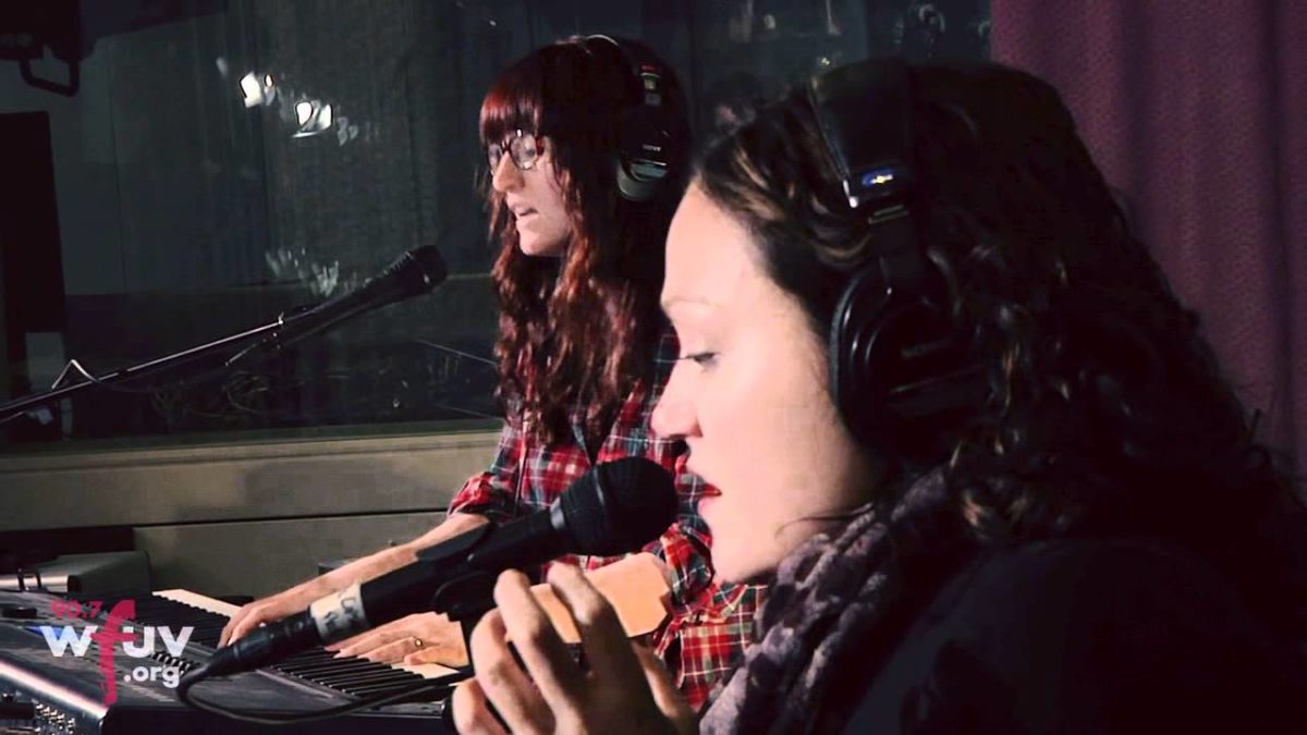 Ingrid Michaelson - "Ghost" (Live at WFUV)