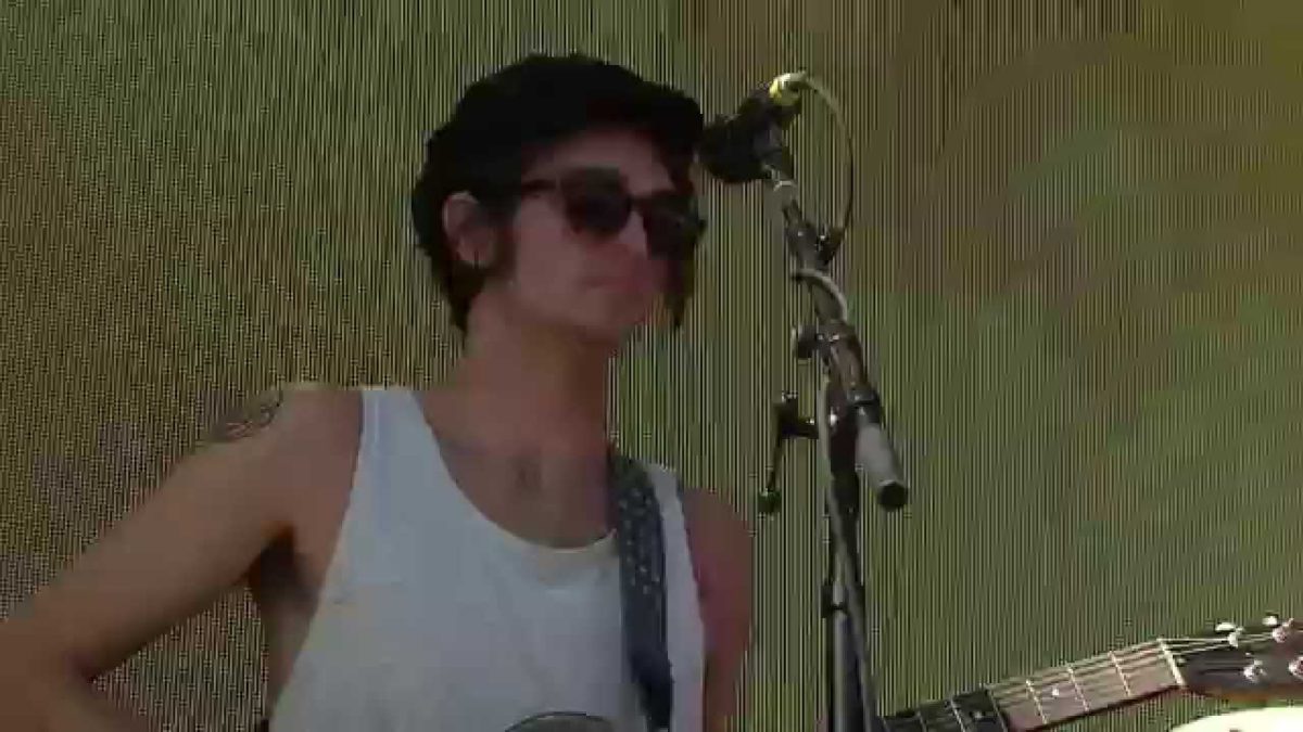 Insects vs Robots - Nothing (Live at Farm Aid 30)