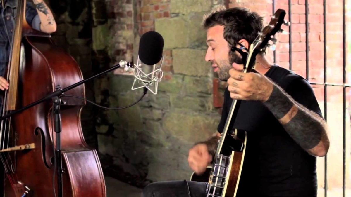 Brown Bird - Fingers To The Bone - 7/28/2012 - Paste Ruins at Newport Folk Festival