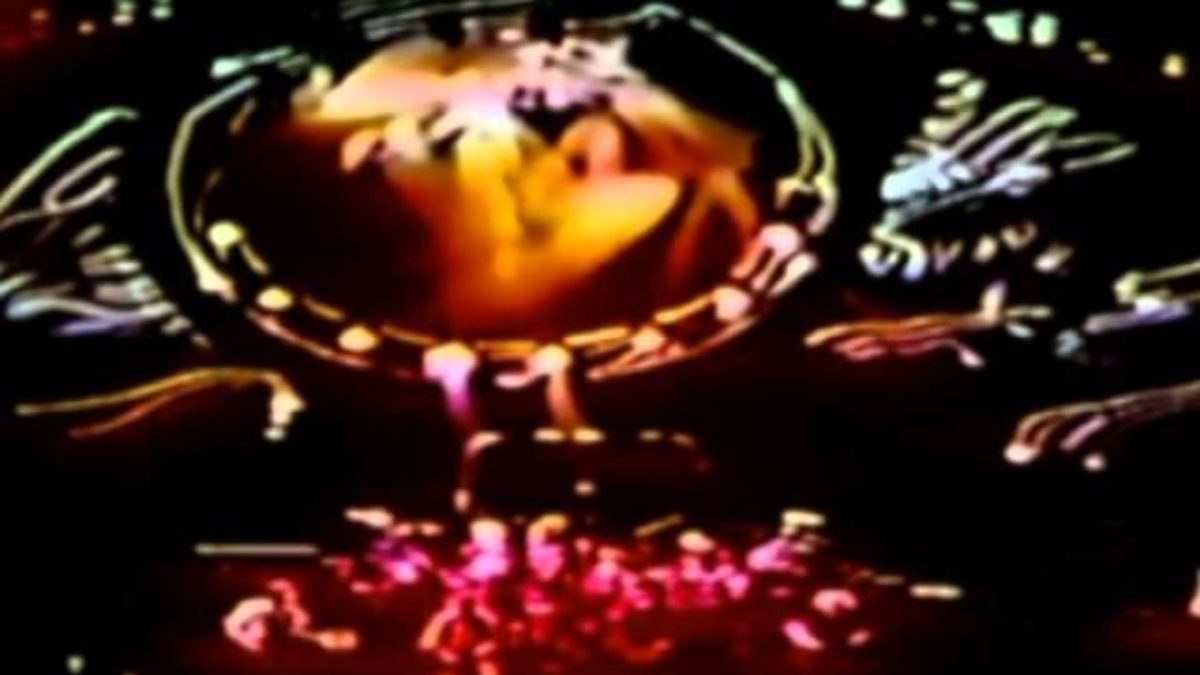 Scarlet Begonias ~ Fire on the Mtn (2 cam) - Grateful Dead - 10-14-1994 Mad Sq Garden, NY (set2-01)