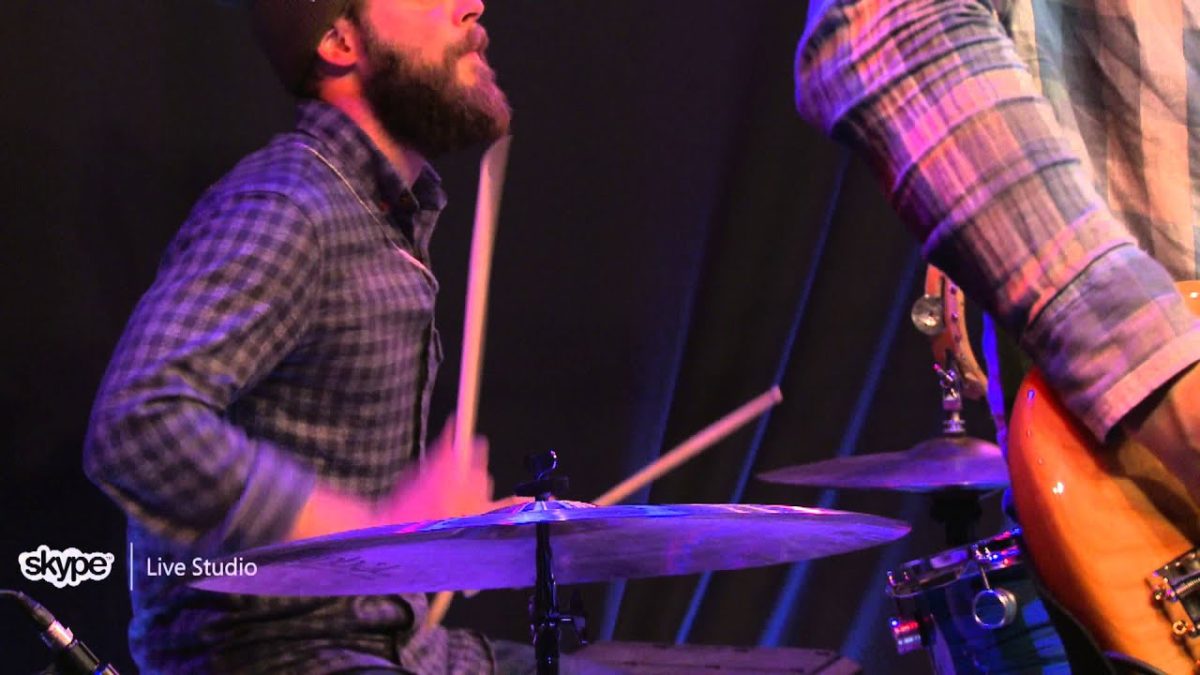 Ivan & Alyosha - It's All Just Pretend (101.9 KINK)