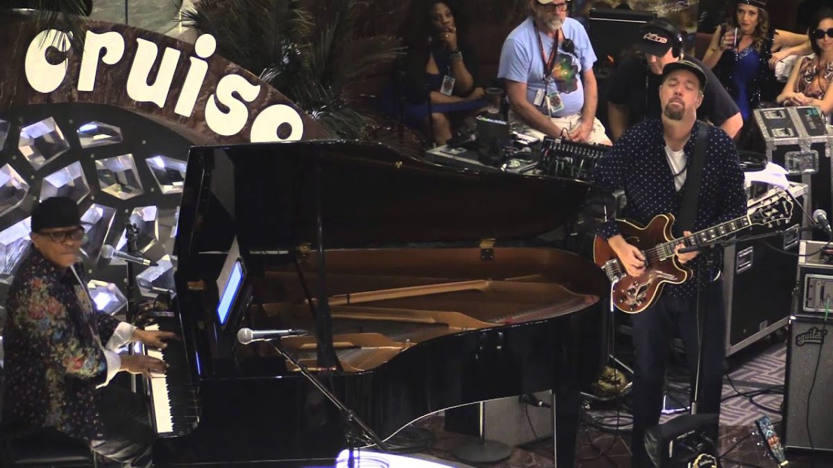 Ivan Neville solo piano set 1/10/16 Jam Cruise Atrium