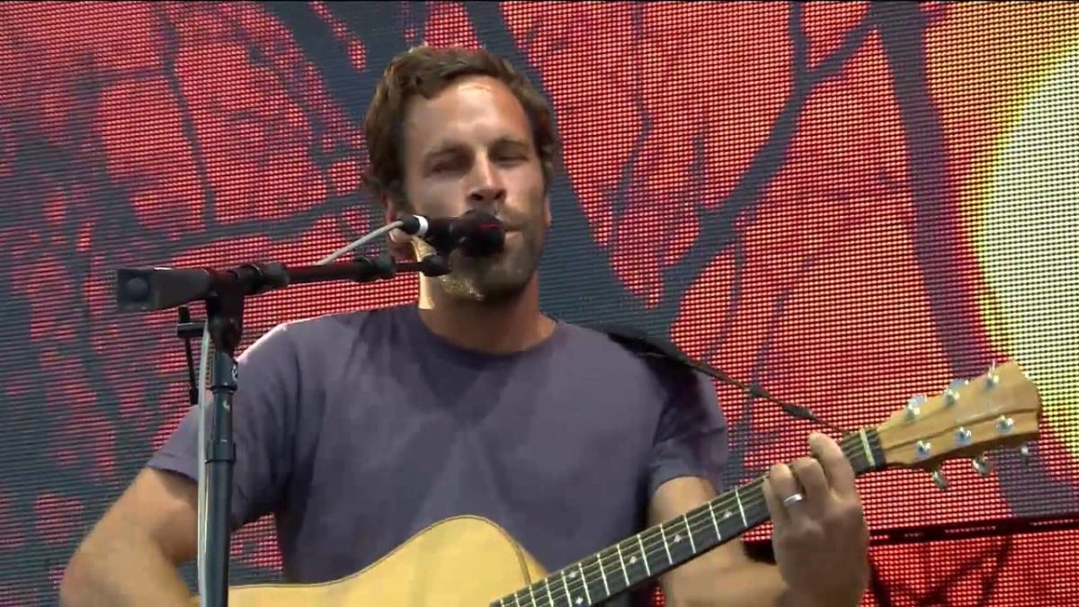 Jack Johnson - Flake (Live at Farm Aid 30)