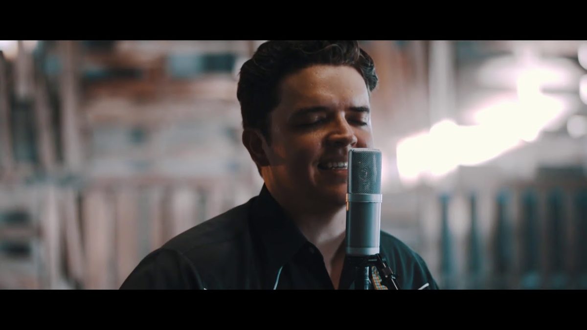 Jason Hawk Harris - "Giving In" // The Bluegrass Situation