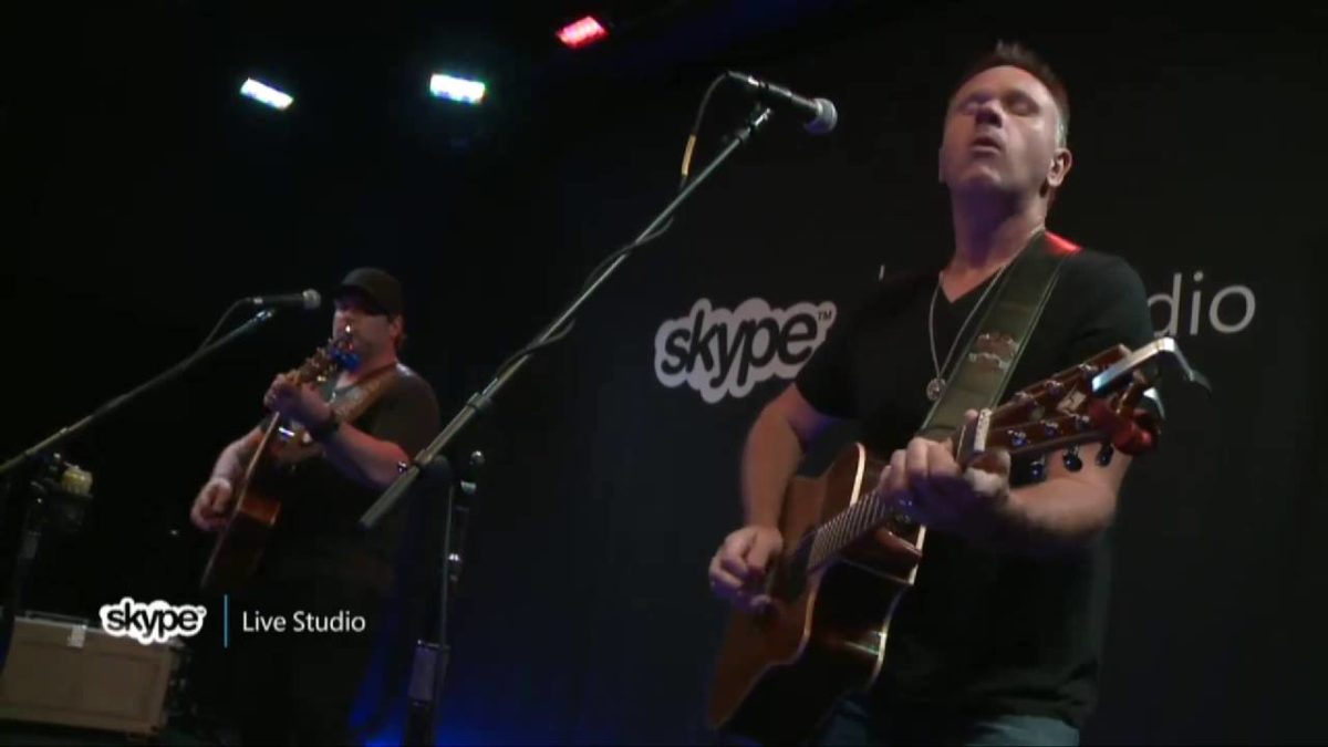 Jerrod Niemann - A Little More Love (98.7 THE BULL)