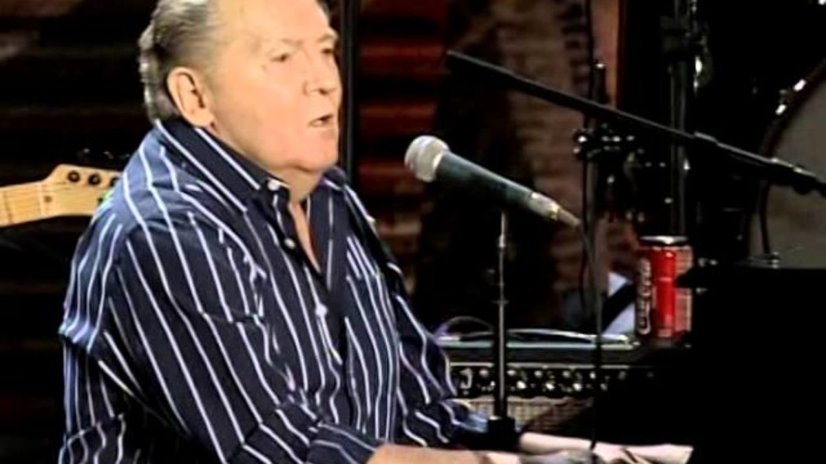 Jerry Lee Lewis - Roll Over Beethoven (Live at Farm Aid 2006)
