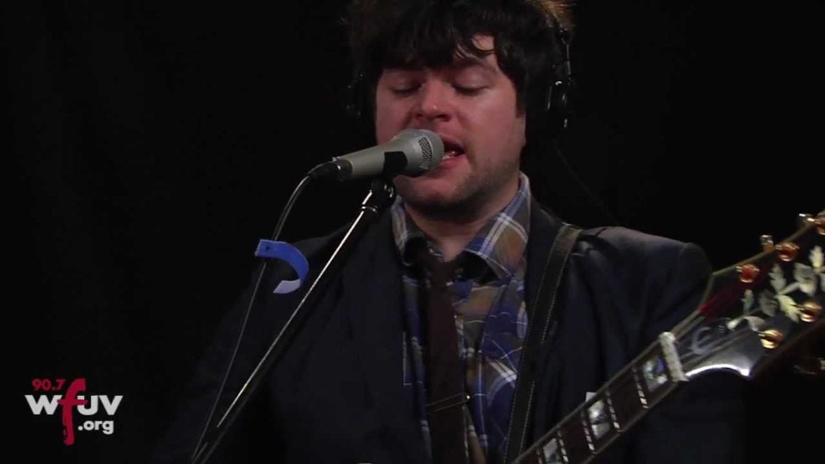 Jesse Dee - Tell Me Before It's Too Late (Live at WFUV)