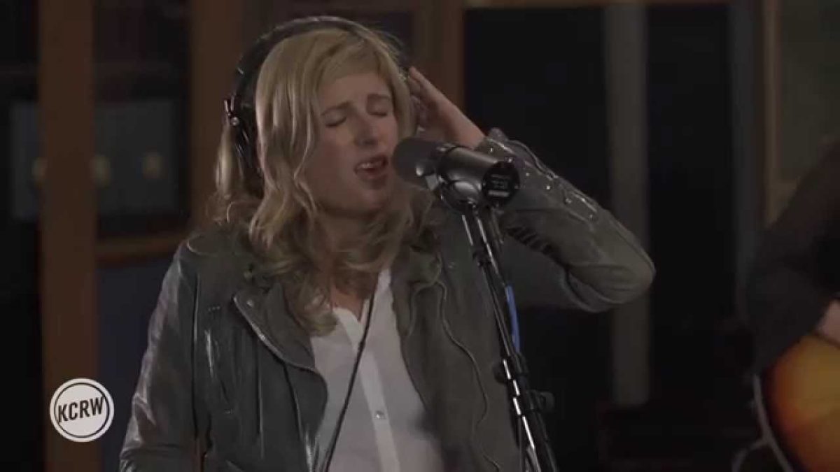 Jessie Baylin performing "Creepers" Live on KCRW