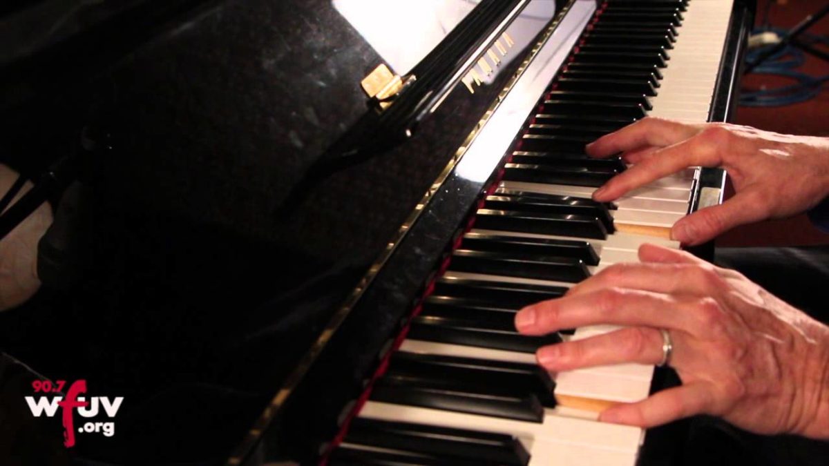 Jimmy Webb - "Adios" (Live at WFUV)