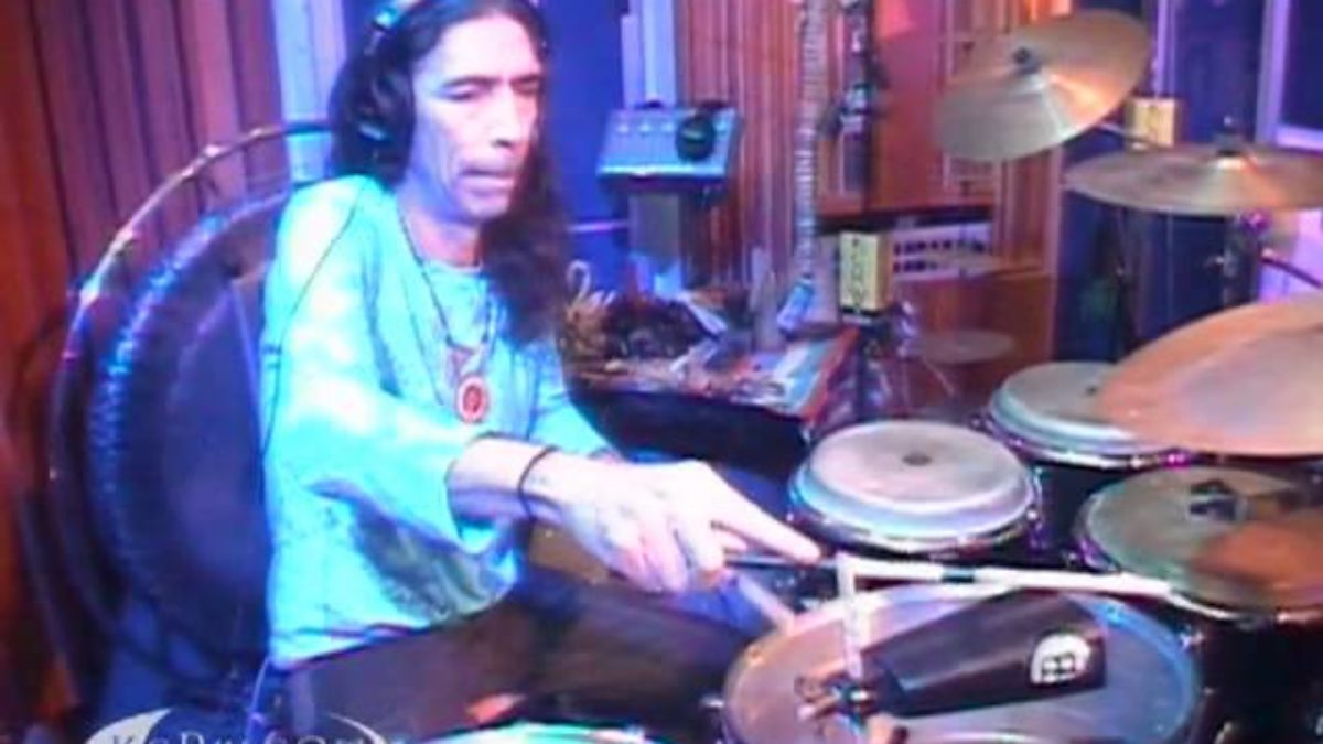 Joe Claussell performing "Mambo Mongo (Santamaria)" on KCRW