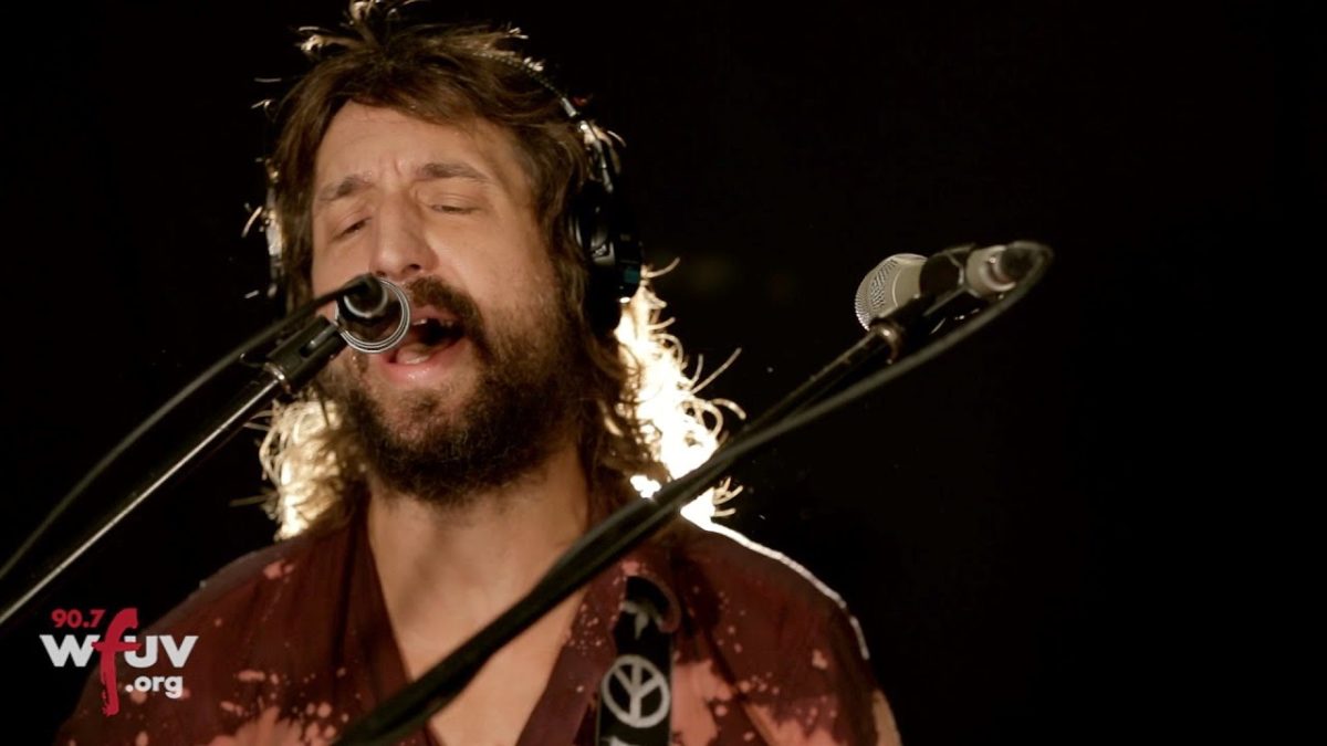 Joseph Arthur - "I'll Be Around" (Live at WFUV)