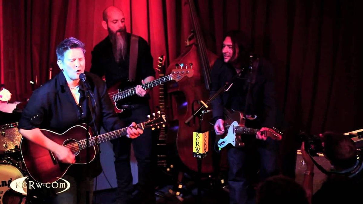 k.d. lang performing "Habit of Mind" Live at KCRW's Apogee Sessions
