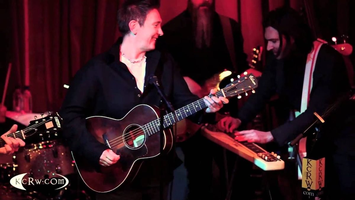 k.d. lang performing "I Confess" Live at KCRW's Apogee Sessions