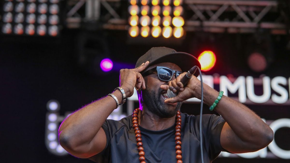 K.O.G & The Zongo Brigade - Let Me Love You (Reading + Leeds 2016)
