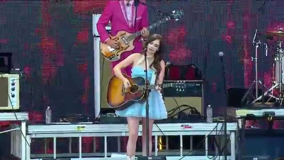 Kacey Musgraves - High Time (Live at Farm Aid 30)