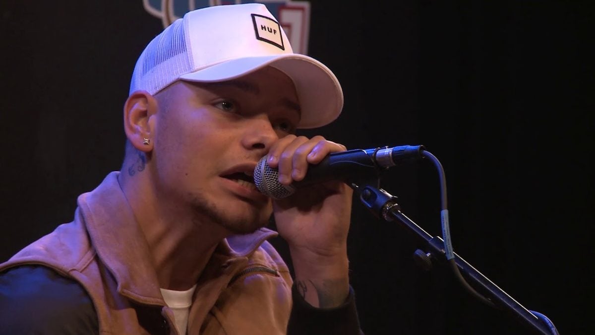 Kane Brown - Pull It Off (98.7 THE BULL)