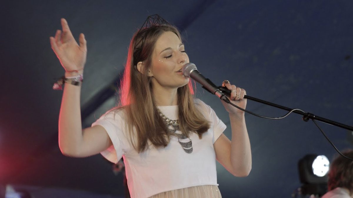 KARI - I Surrender (Radio 1's Big Weekend 2014)