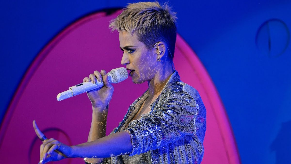 Katy Perry - Roar (Radio 1's Big Weekend 2017)