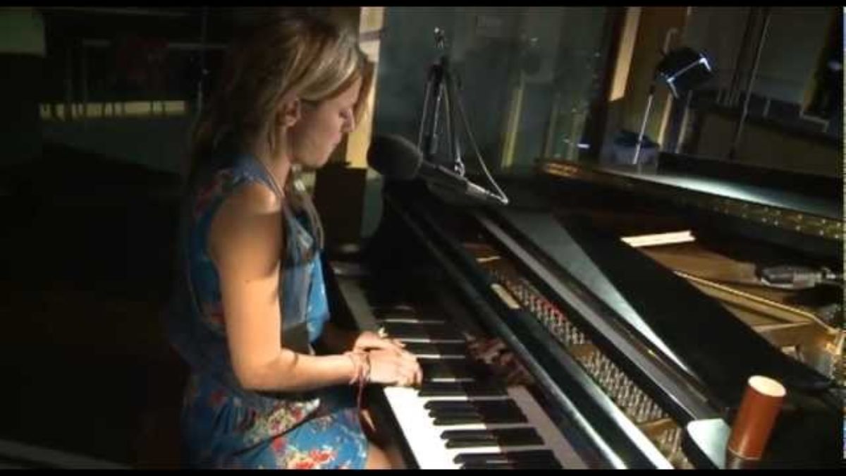 Keston Cobblers' Club perform The Heights of Lola at Maida Vale