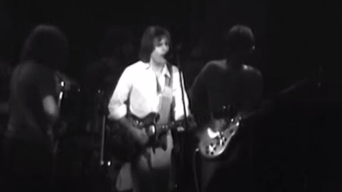 Grateful Dead - Estimated Prophet / Eyes Of The World / Drums / Space (part 1) (OFFICIAL)