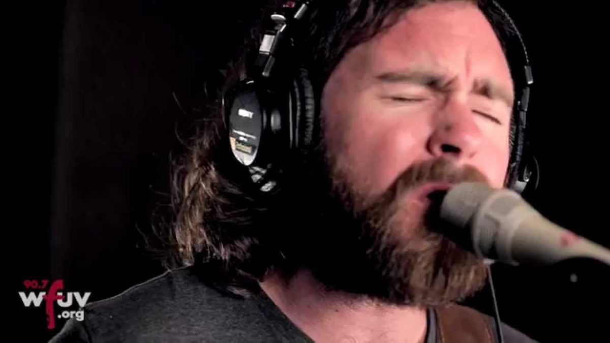Liam Finn - "Burn Up the Road" (Live at WFUV)