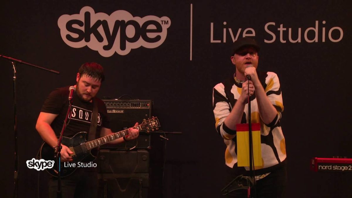 Logan Lynn - I Am Like a Dog Now (101.9 KINK)