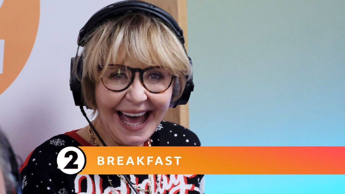 Lulu - Relight My Fire - Radio 2 Breakfast