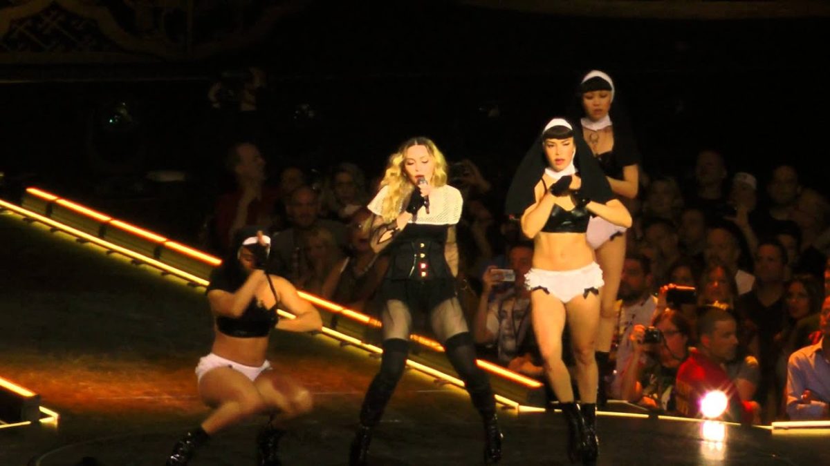 Madonna - Holy Water/Vogue (Philadelphia,Pa) 9.24.15