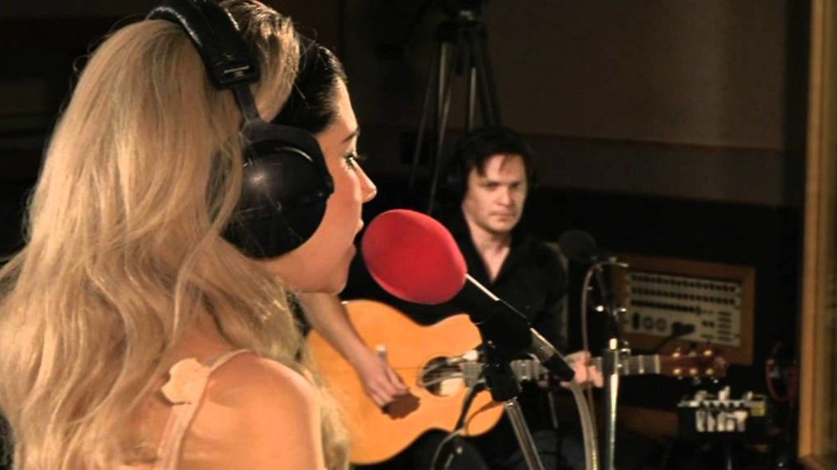 Marina & The Diamonds - Primadonna in the Live Lounge