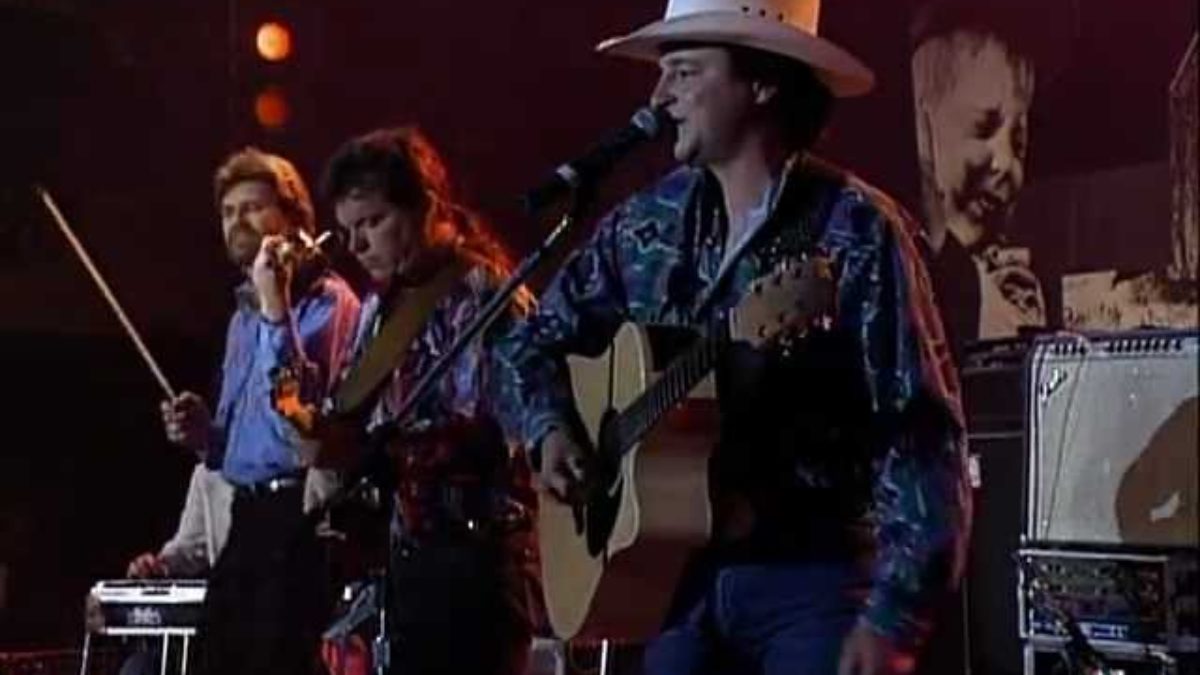 Mark Chesnutt - Old Flames Have New Names (Live at Farm Aid 1992)