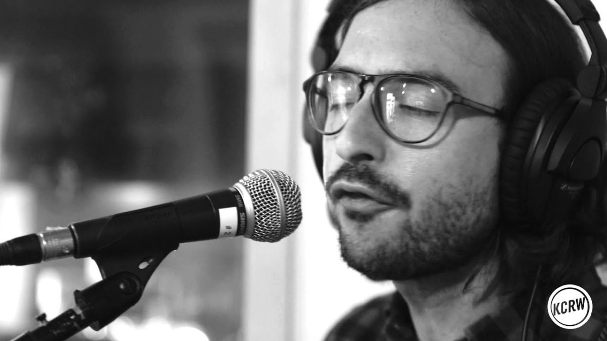 Martin Courtney performing "Vestiges" Live on KCRW