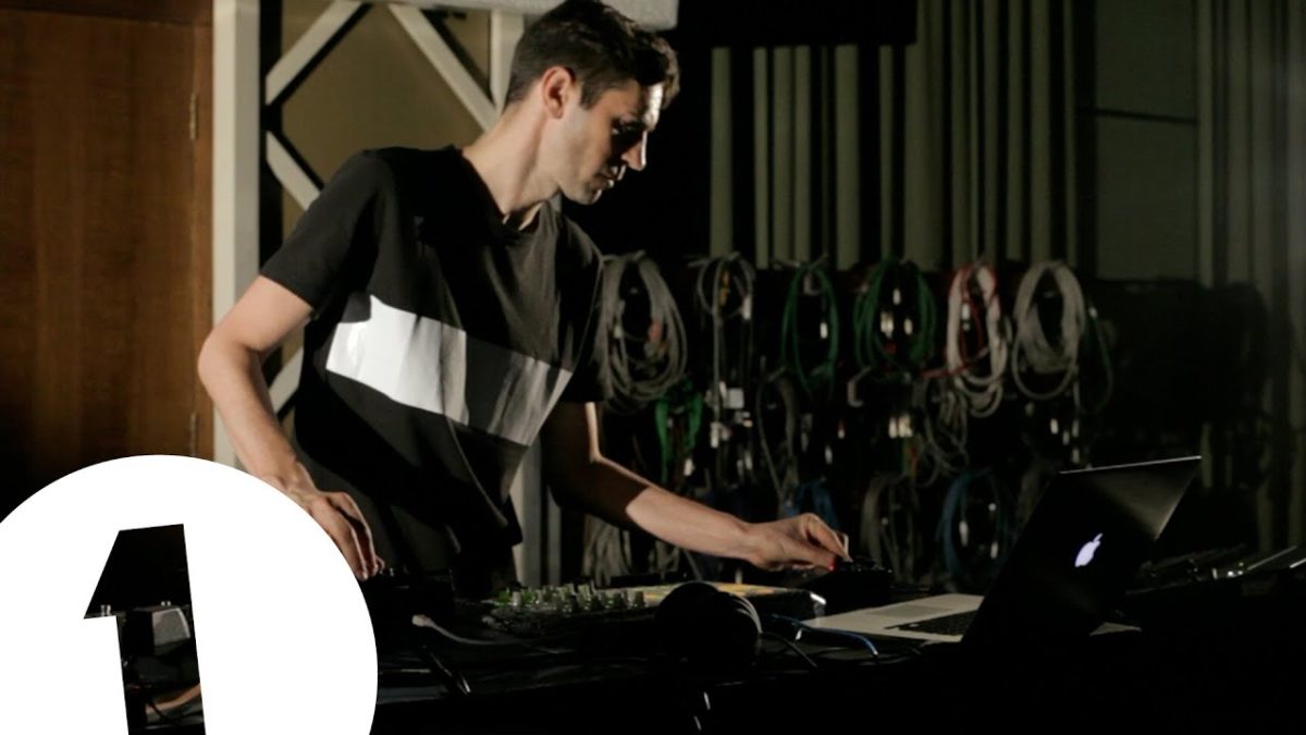 Martyn - Glassbeadgames Live At BBC Maida Vale