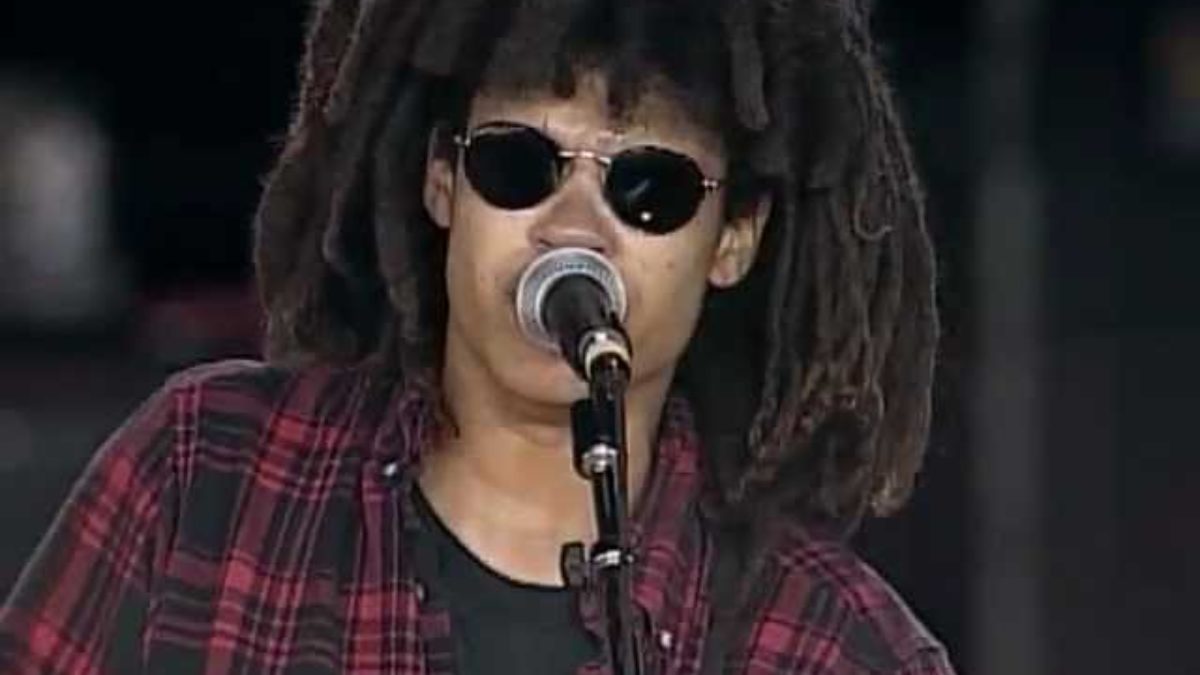 Mary Cutrufello - Johnson Motel (Live at Farm Aid 1997)