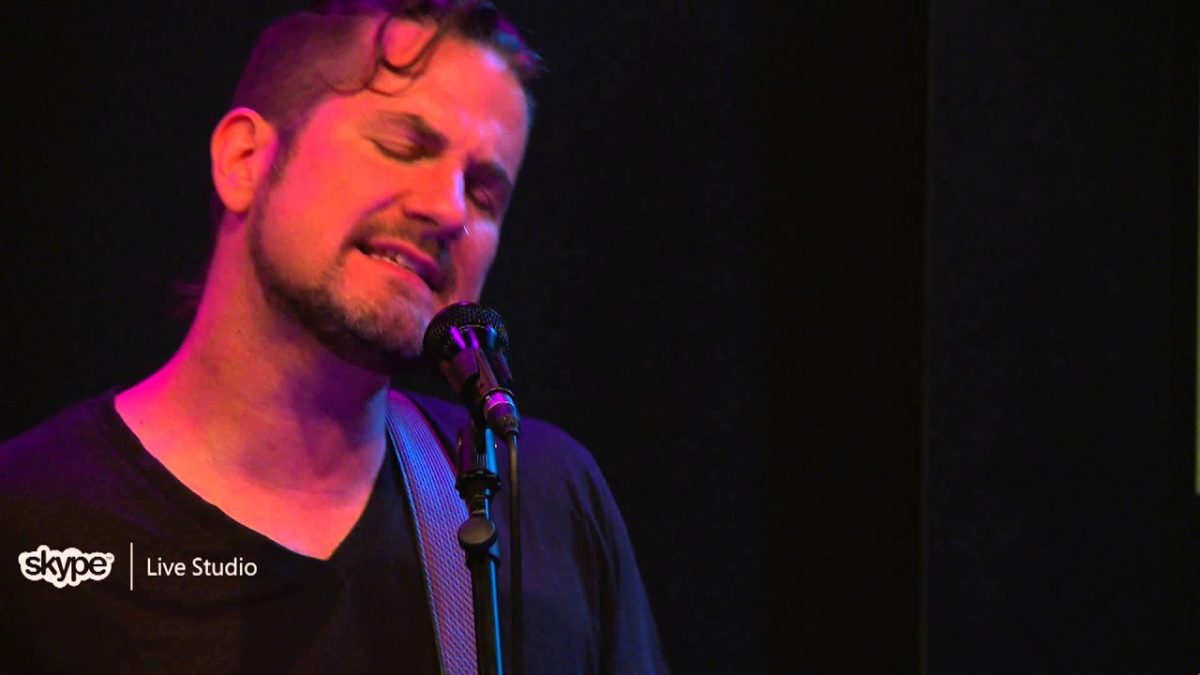 Matt Nathanson - Gold in the Summertime (101.9 KINK)