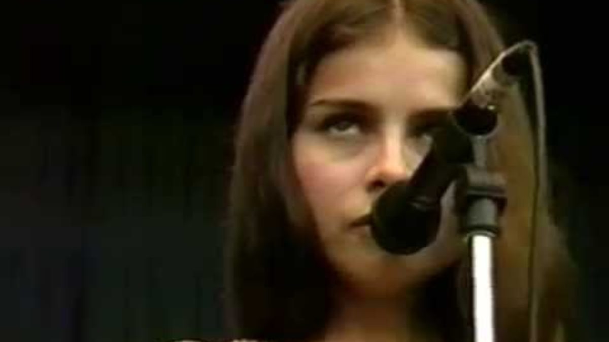 Mazzy Star News, Videos, Tour History