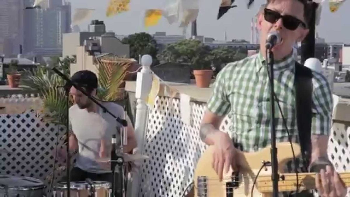 Miniature Tigers - Swimming Pool Blues (Buzzsession)