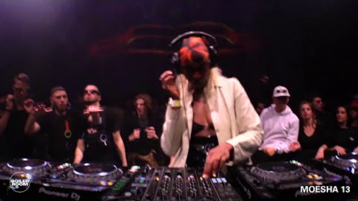 Moesha 13 | Boiler Room x Le Bikini: Toulouse
